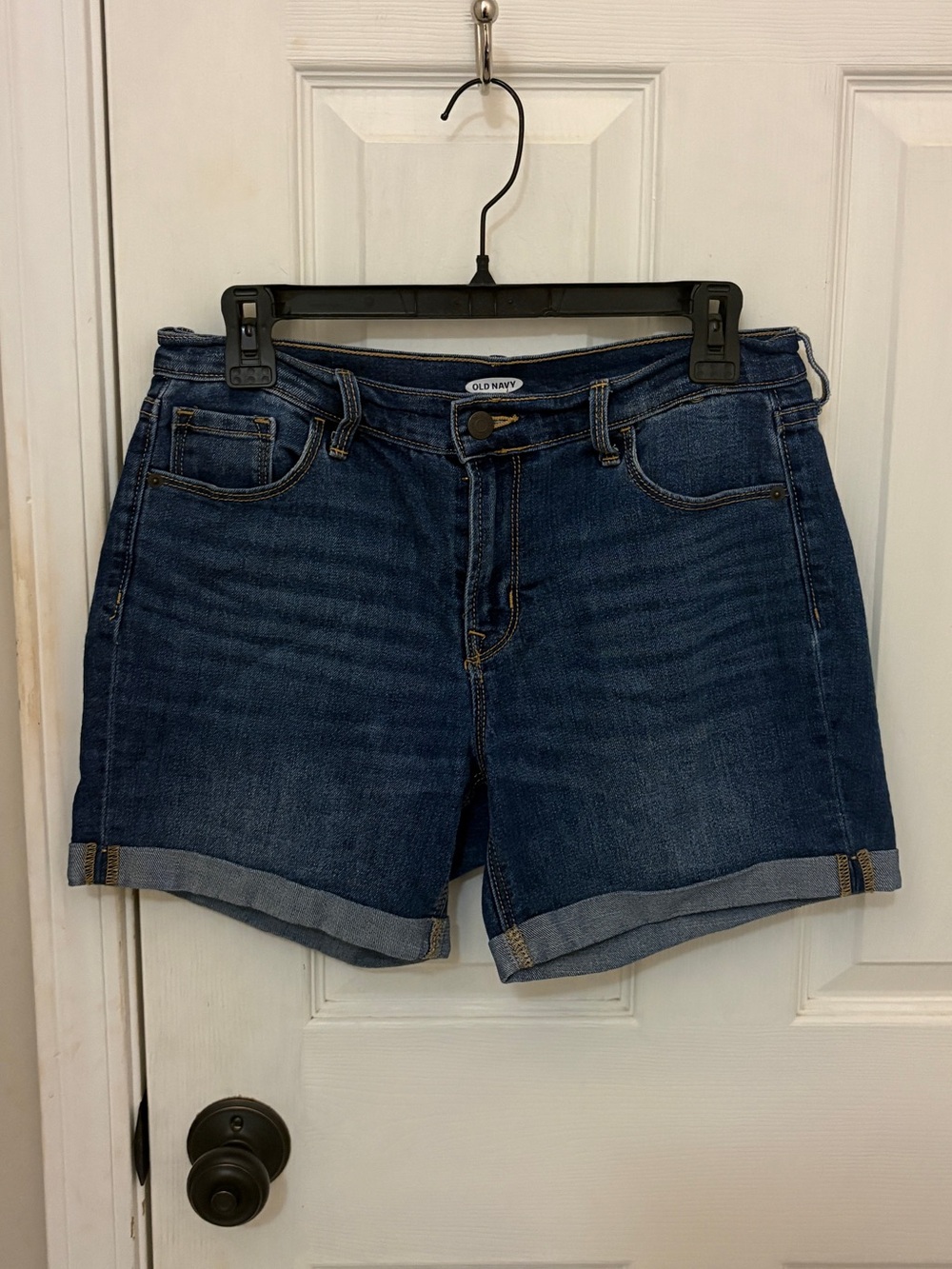 BOGO!! Old Navy Women’s Mid-Rise Medium Wash Denim Shorts